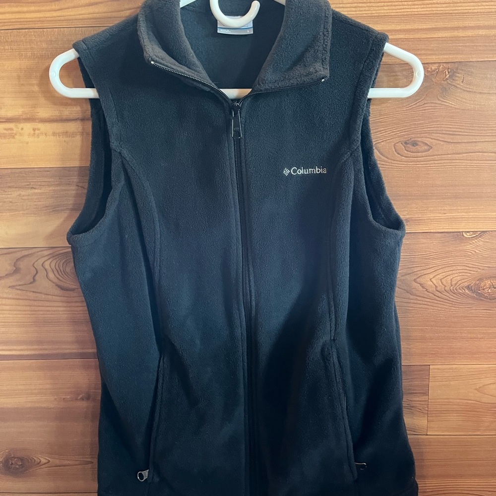 Columbia Black Fleece Vest